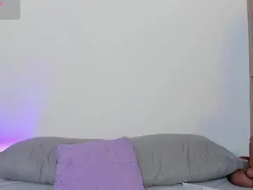 Tianaglow44  live sex cam