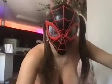 Whorriccane  live sex cam