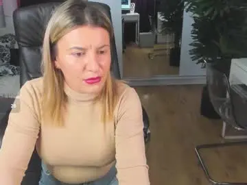 Ari_lovee  live sex cam