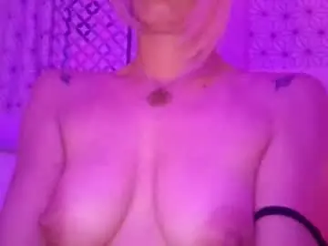 Bollykat  live sex cam