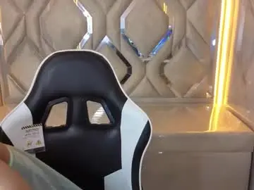 Cloe_tx_  live sex cam