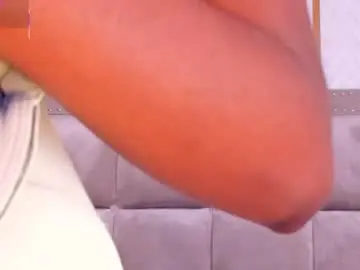 Dakotawangi  live sex cam