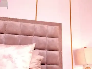 Dakotawangi  live sex cam
