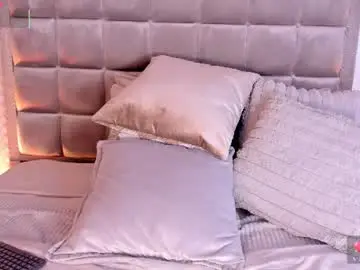 Dakotawangi  live sex cam