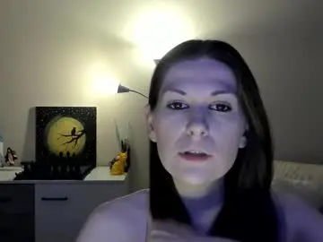 Gretamiln  live sex cam