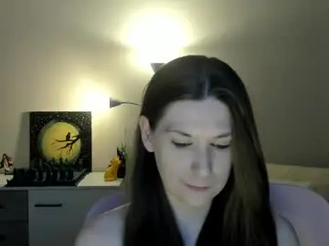 Gretamiln  live sex cam