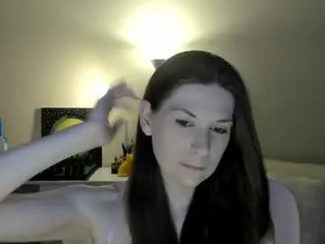 Gretamiln  live sex cam