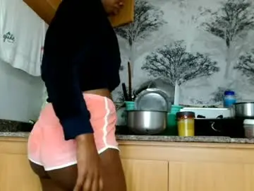 Lil_paula  live sex cam