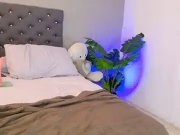 Maki_bby  live sex cam