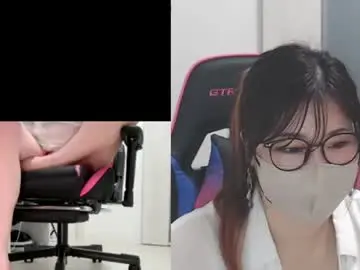 Minami0804  live sex cam