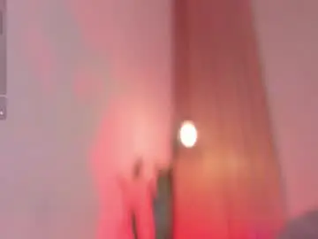 Pawggirl18  live sex cam