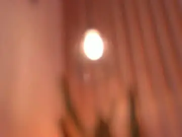 Pawggirl18  live sex cam