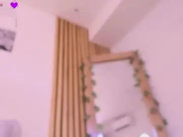Pawggirl18  live sex cam