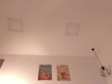 Pawggirl18  live sex cam
