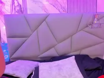 Tatihornyy  live sex cam