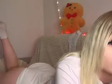 Twinklefluff  live sex cam