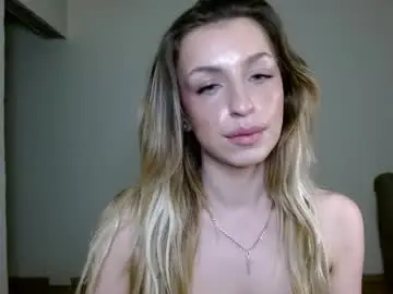 Anyamurr  live sex cam
