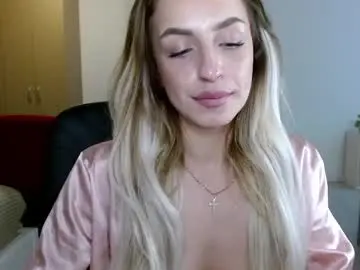 Anyamurr  live sex cam