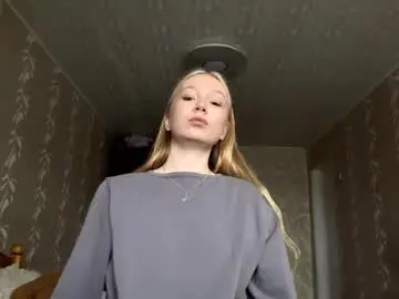 Darciecarias  live sex cam