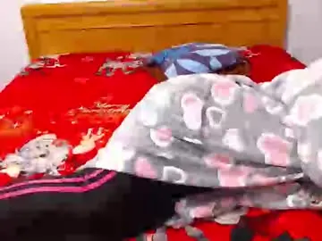 Jessiestar3  live sex cam