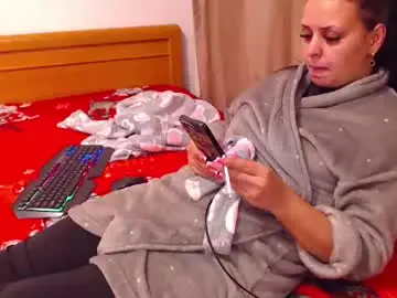 Jessiestar3  live sex cam