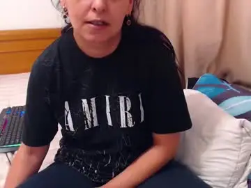 Jessiestar3  live sex cam