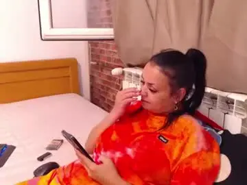 Jessiestar3  live sex cam