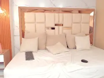 Laia_quinn  live sex cam