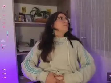 Linda_giggle  live sex cam
