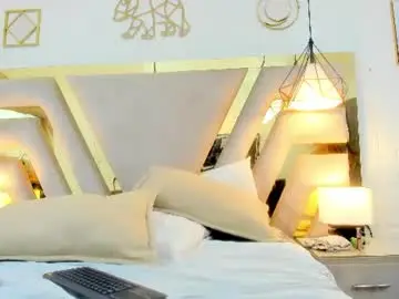 Moon_ariana0  live sex cam