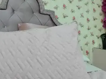Moon_ariana0  live sex cam