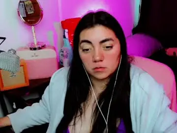 Poppykens  live sex cam