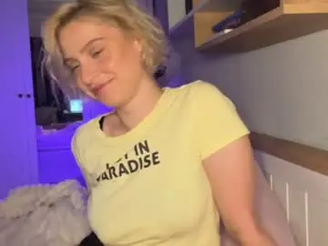 Sweetpunisher1  live sex cam