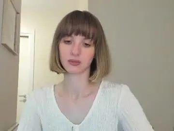 Whoisemily  live sex cam