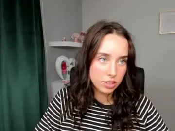 Adelesolo  live sex cam