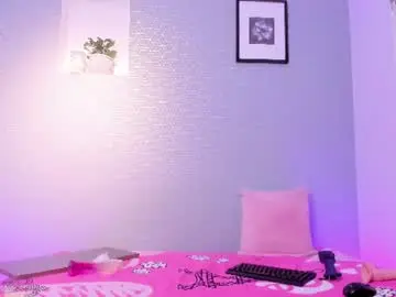 Bloomie_01  live sex cam