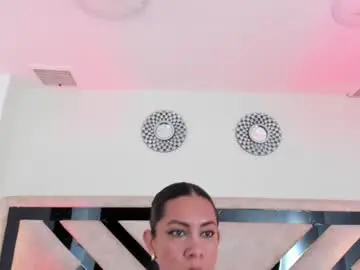 Chloe_milf_  live sex cam