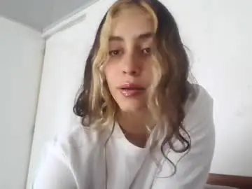 Lila_herz  live sex cam