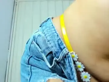 Priscilasmiith25  live sex cam