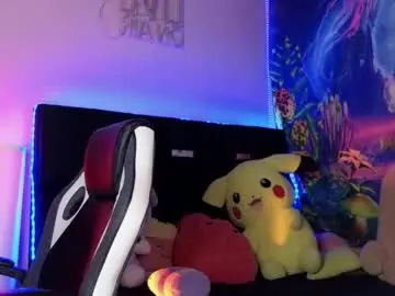 Queenlamia  live sex cam