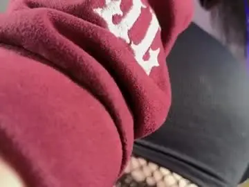 Queenlamia  live sex cam