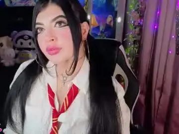Queenlamia  live sex cam