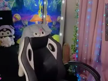 Queenlamia  live sex cam