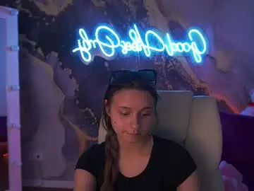 Tinynataliee  live sex cam