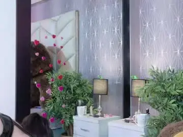 Vixen_flutter  live sex cam