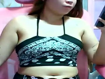 Wetcreamypussy4u  live sex cam