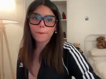 _meganvalle  live sex cam