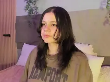 Centaurigirls  live sex cam