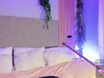 Centaurigirls  live sex cam