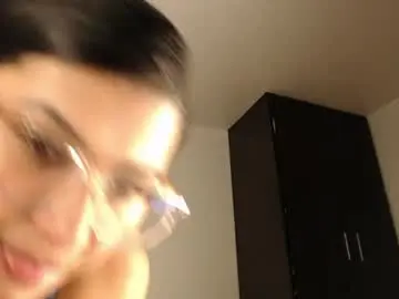 Cloehonney  live sex cam